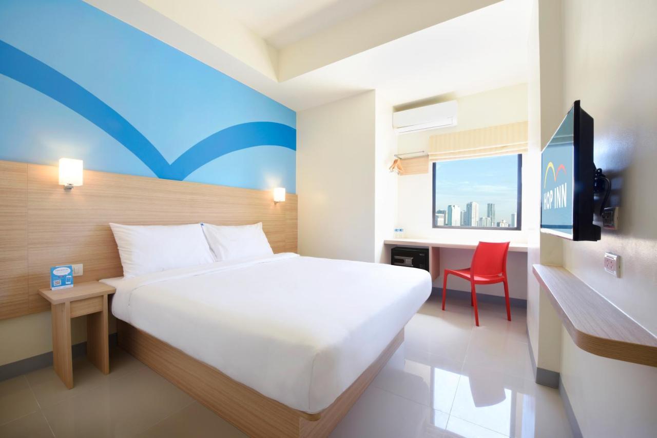 Hop Inn Ortigas Center Manila Pasig City Exterior photo